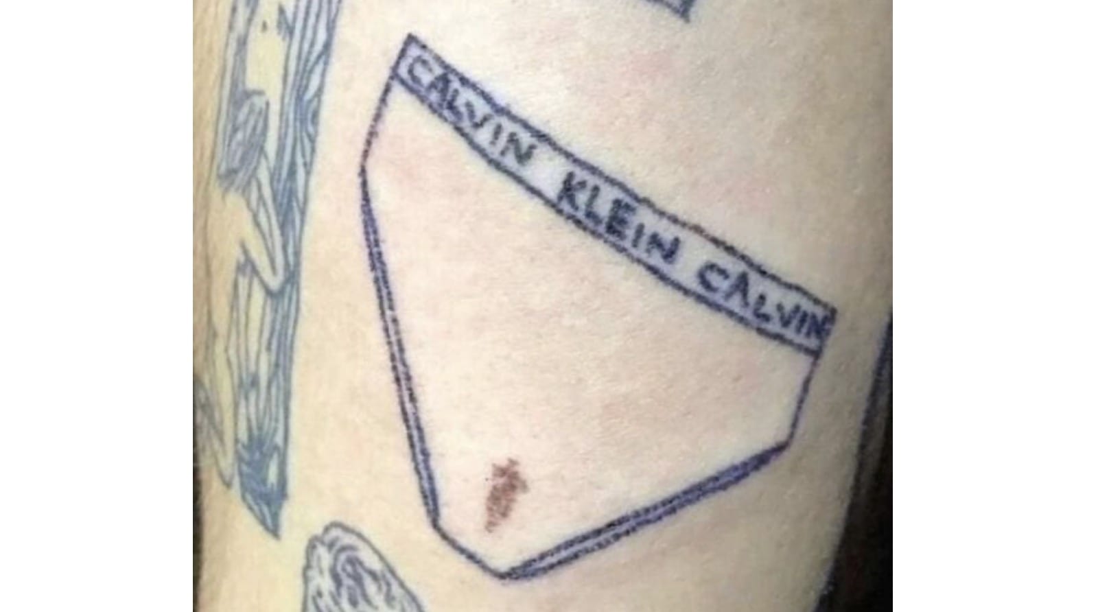 34 Really Funny Bad Tattoos That Are So Bad, They’re Almost Amazing